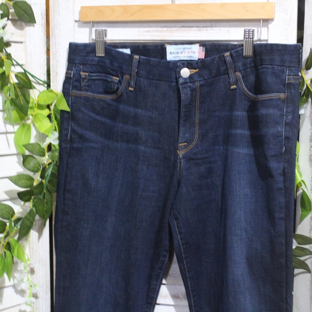 Lucky Brand The Sweet Jean Straight Dark Wash White Oak Blue Jeans Size 10 / 30 View 4
